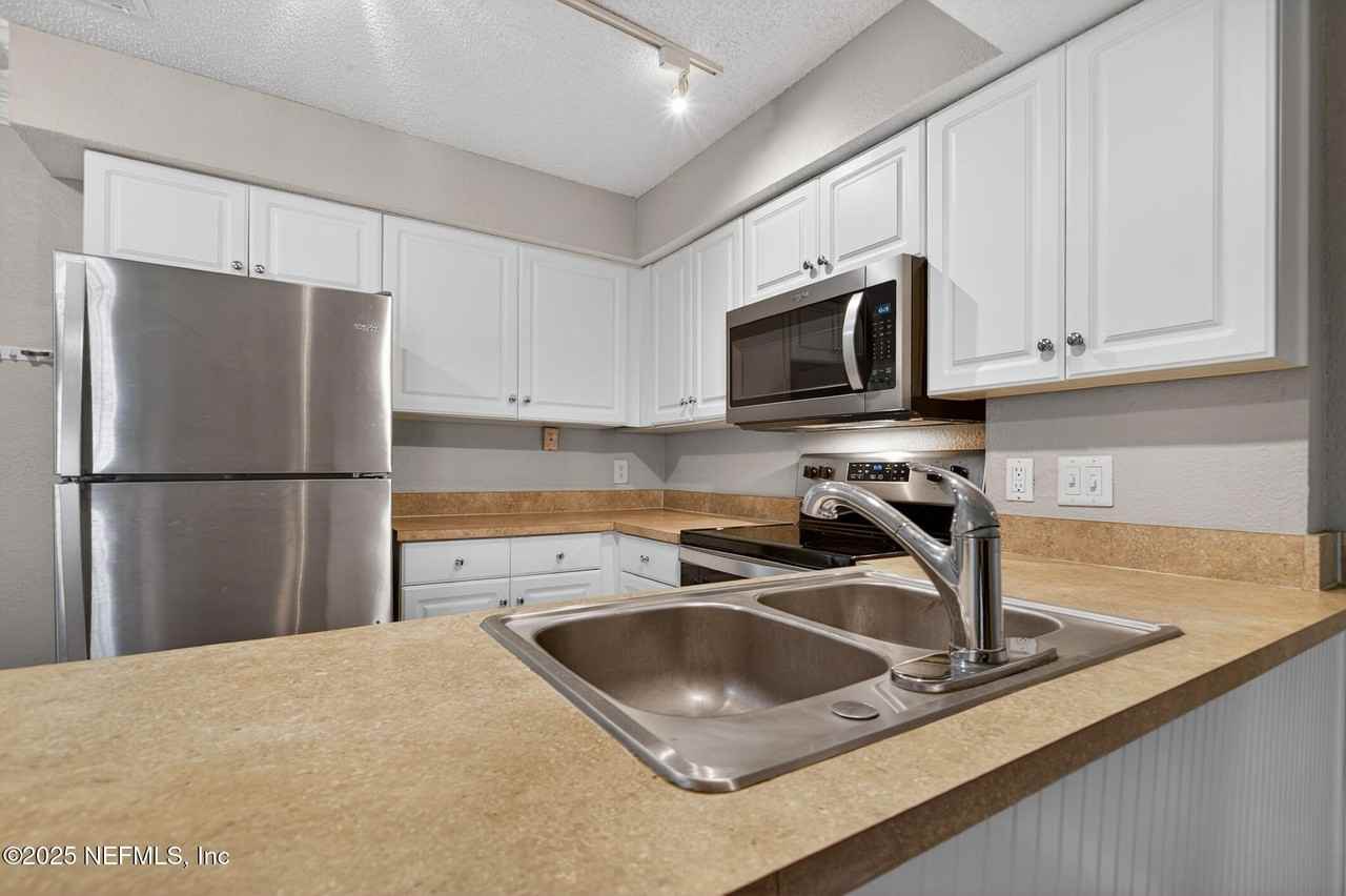 100 Fairway Park Blvd Unit 509 #509 - Photo 7 of 27