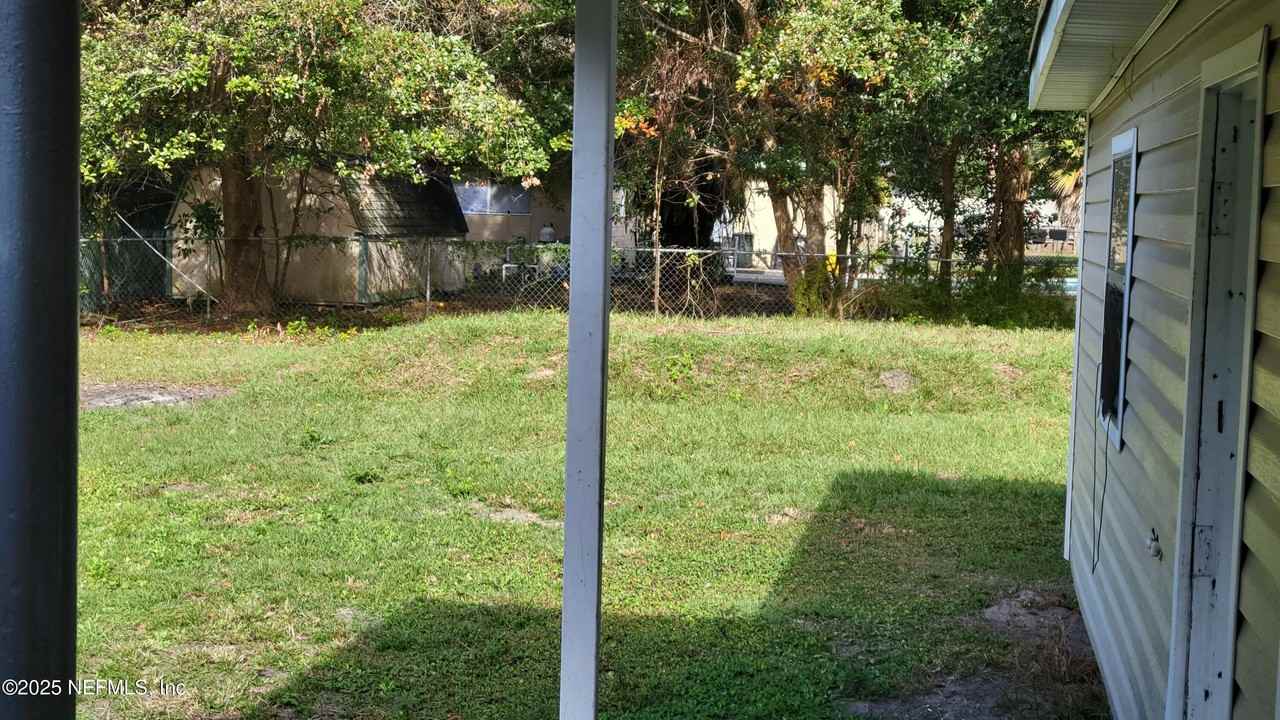 4505 Clinton Avenue - Photo 2 of 20