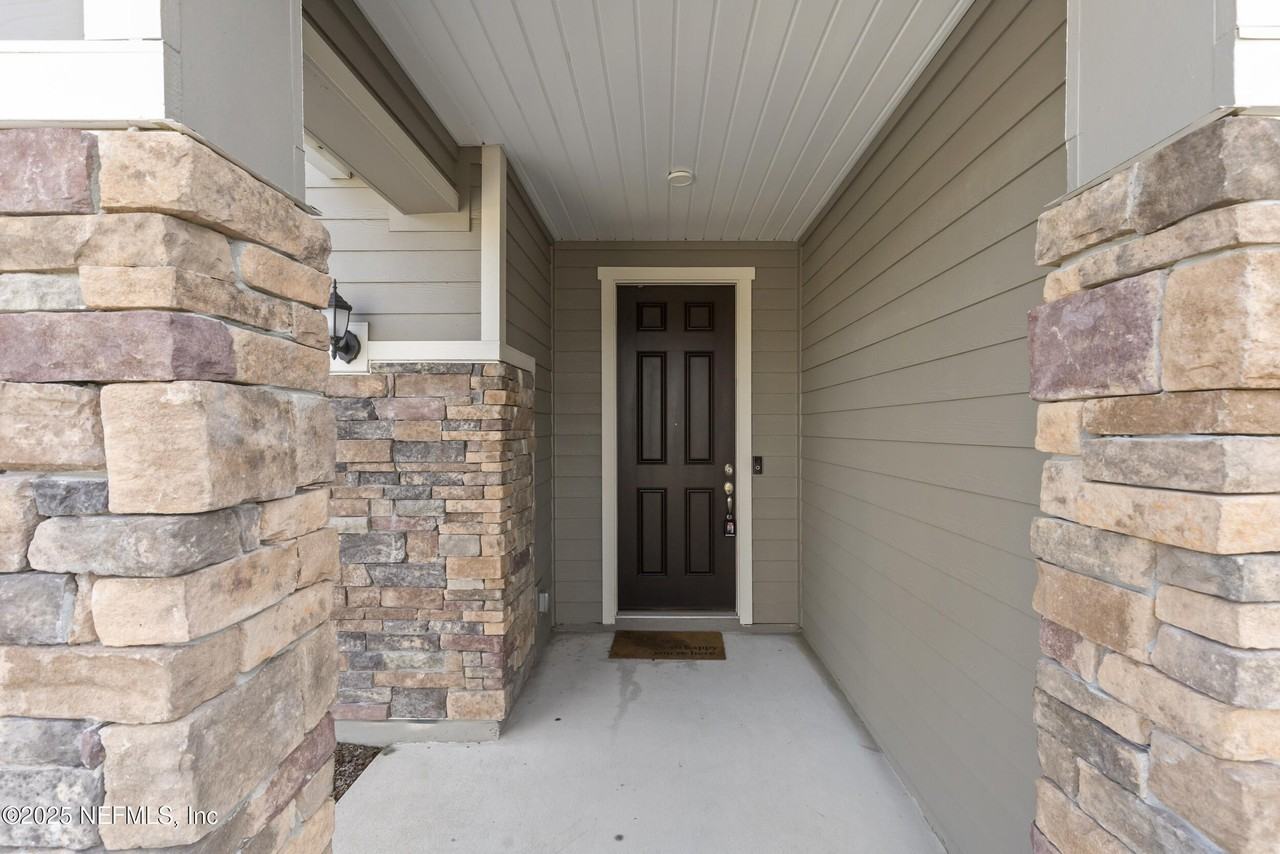 11006 Stapleton Dr - Photo 2 of 24