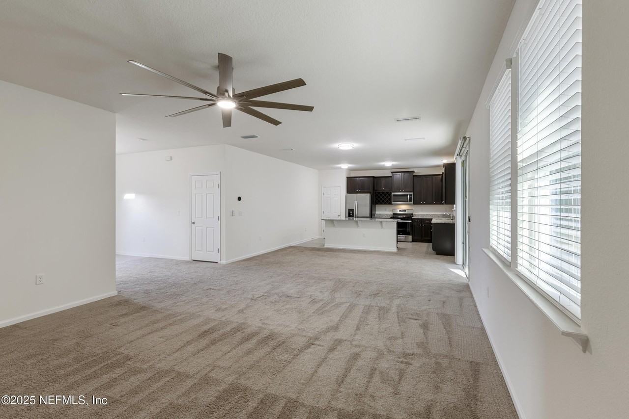 11006 Stapleton Dr - Photo 4 of 24