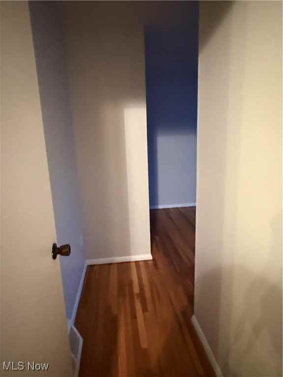 195 Surrey Ln - Photo 6 of 18