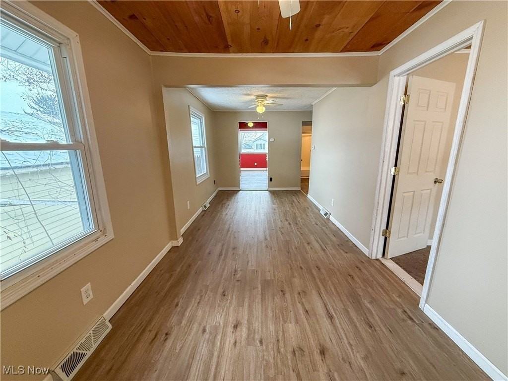 1578 Salem Ave - Photo 5 of 23