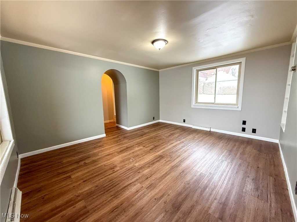 1635 Goodyear Boulevard - Photo 5 of 29