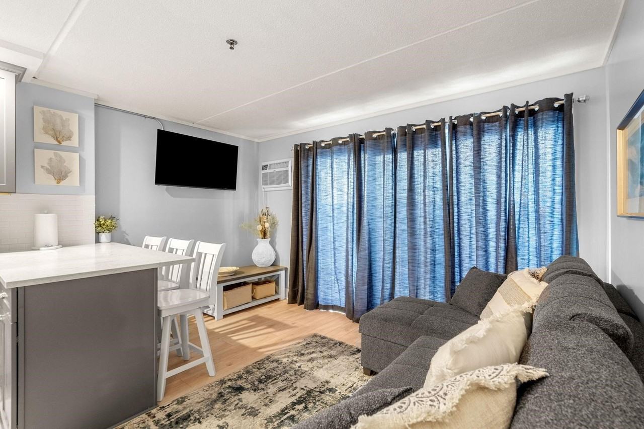 933 Ocean Boulevard #102 - Photo 5 of 8