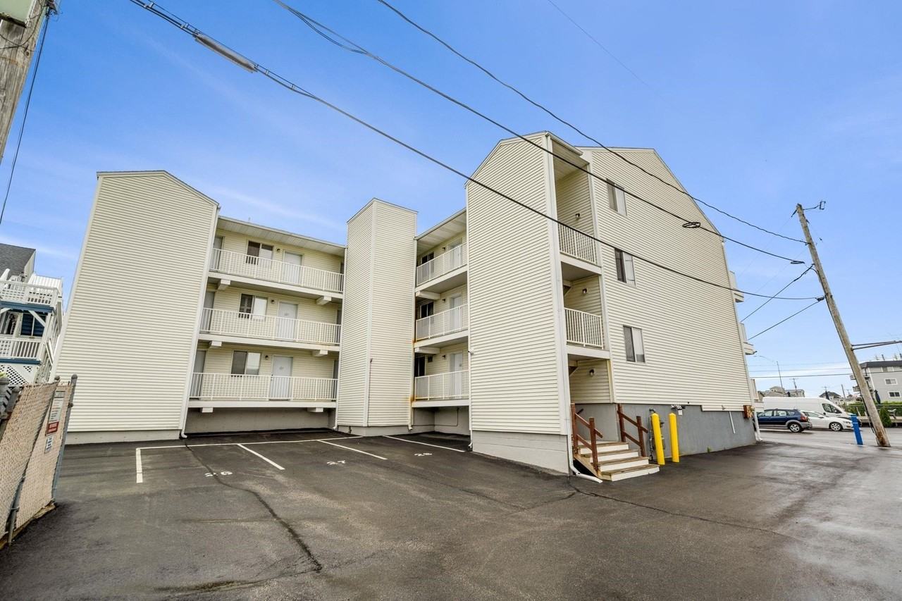 933 Ocean Boulevard #102 - Photo 6 of 8