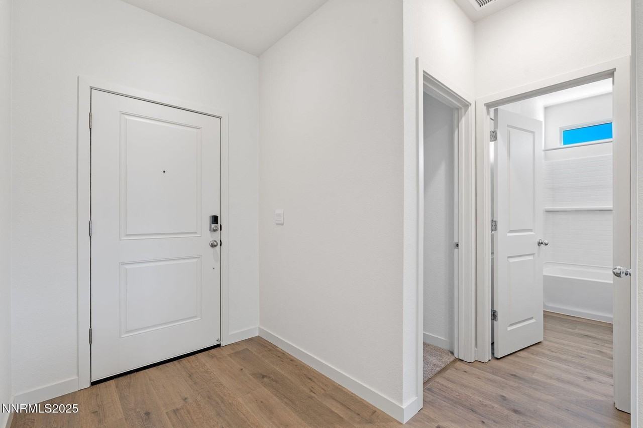 4547 Mifflin Street - Photo 5 of 31