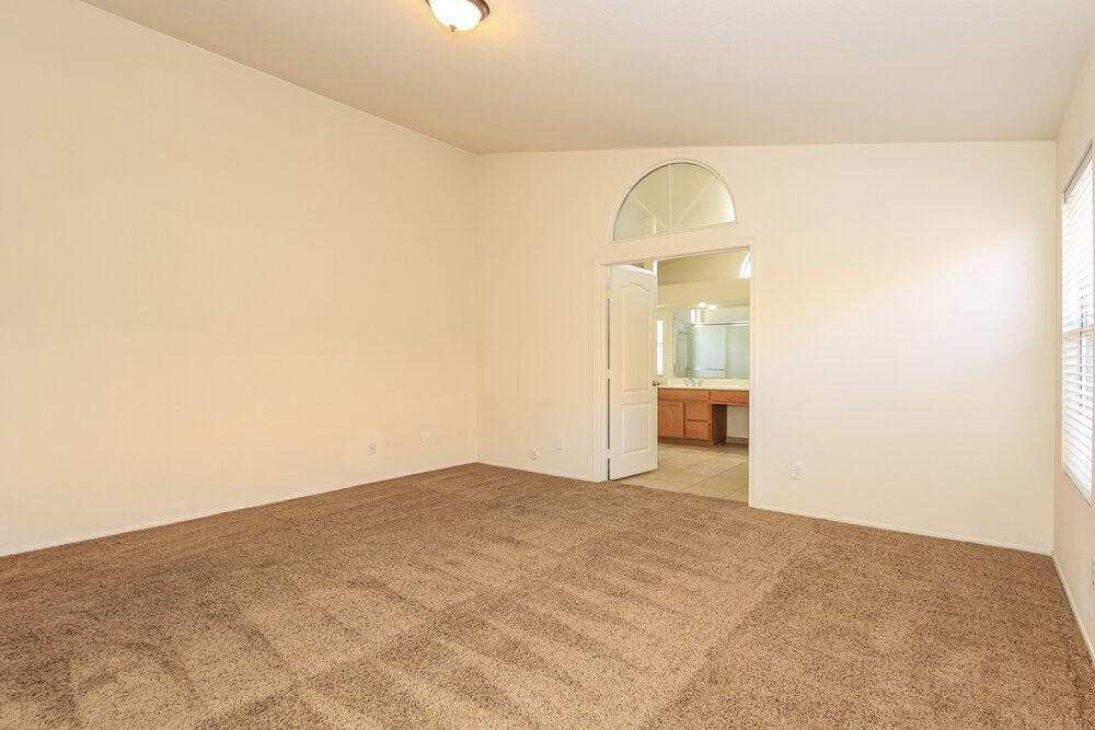 9960 W Runion Dr - Photo 7 of 15