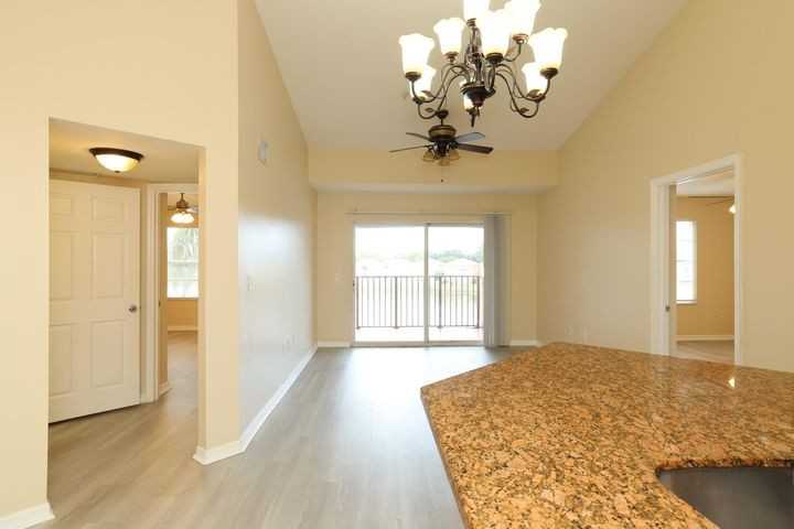 4240 San Marino Boulevard #304 - Photo 6 of 8