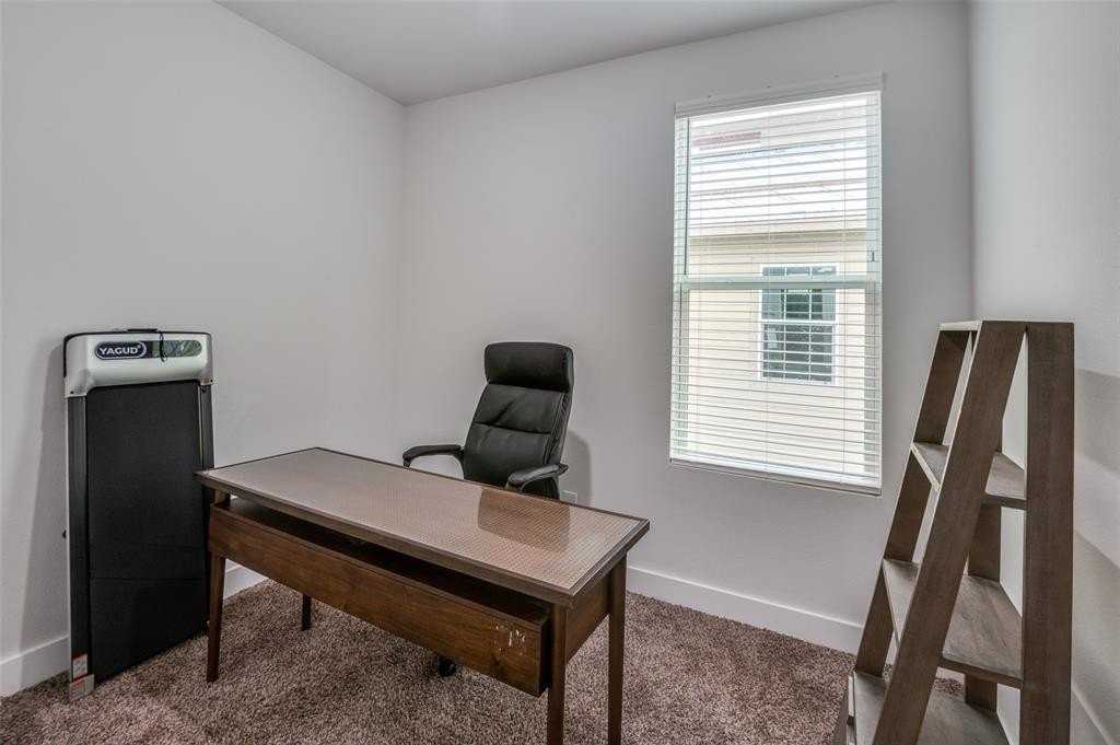 2325 Budd Street - Photo 5 of 12