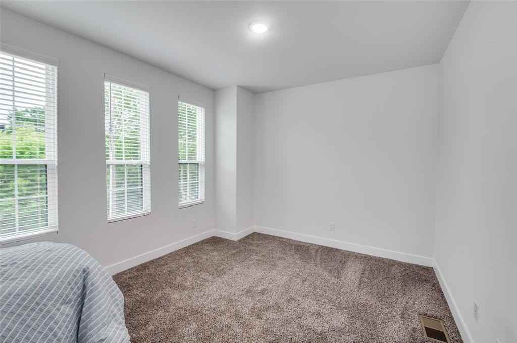 2325 Budd Street - Photo 7 of 12