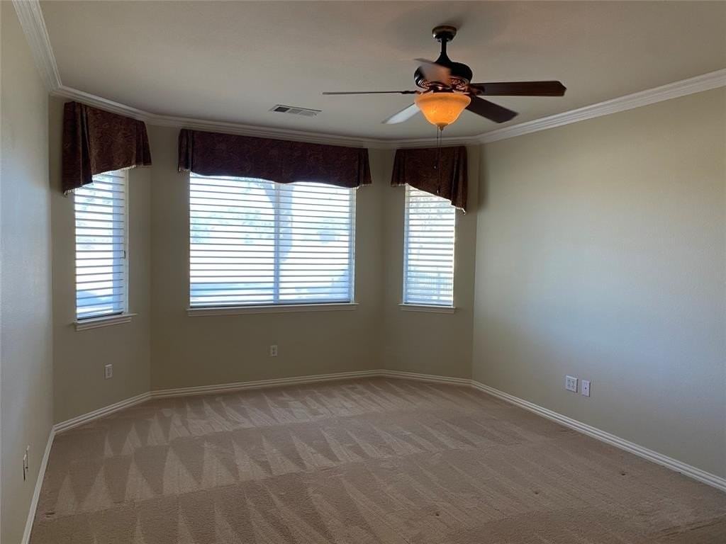 10905 Southerland Dr - Photo 7 of 11