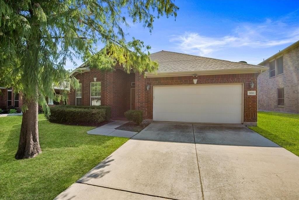 2828 Cameron Bay Dr - Photo 3 of 26