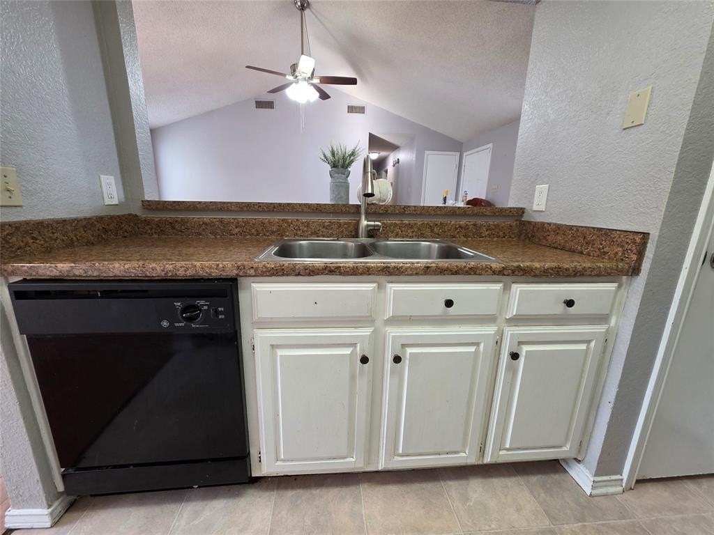 1731 Cliffcrest Dr - Photo 7 of 15