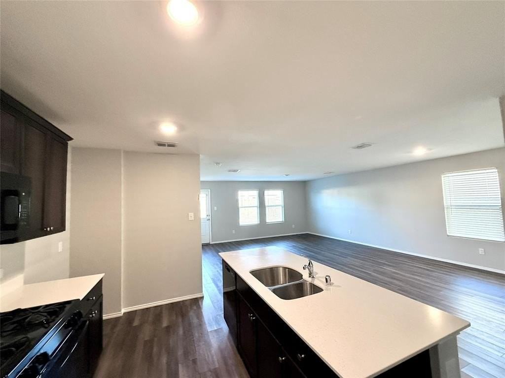 1524 Avery Pointe Drive - Photo 6 of 20