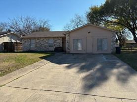 916 Tulip Trail - Photo 1 of 1