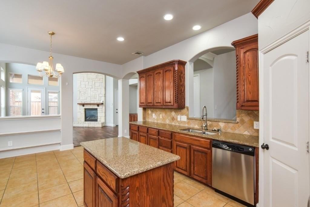 9750 Candlewood Drive - Photo 3 of 34