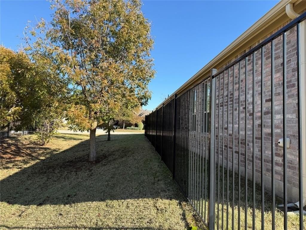 8089 Rabbit Dr - Photo 7 of 31