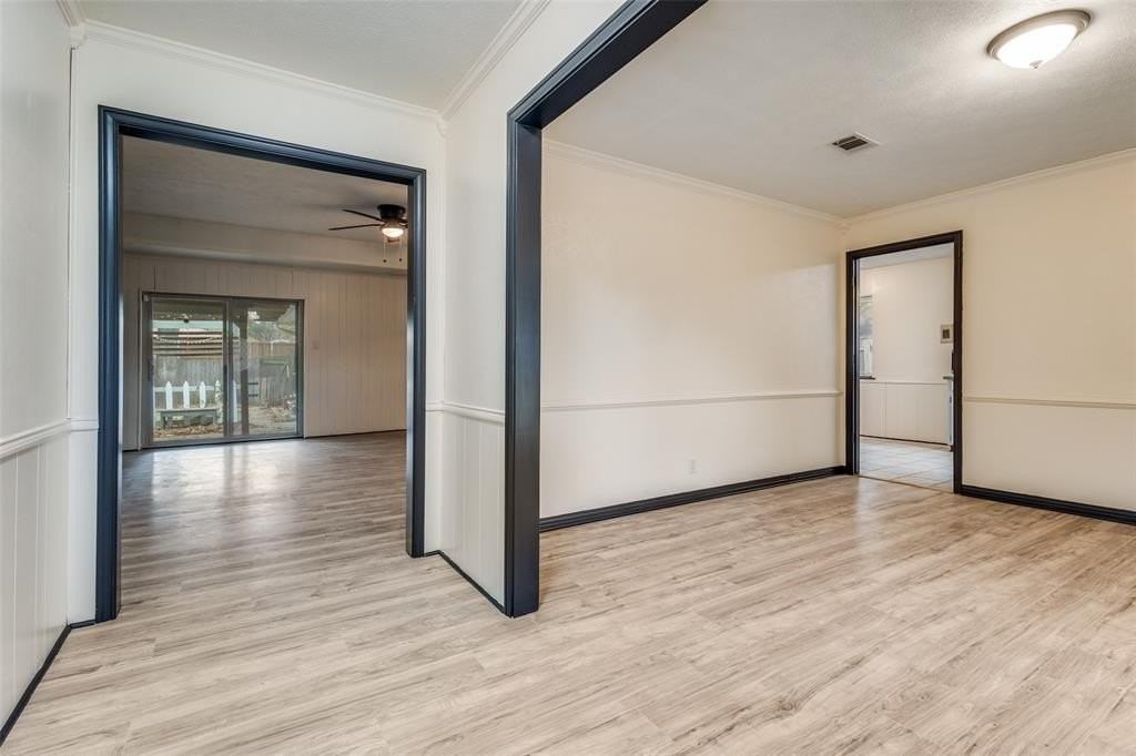 718 Knollridge Drive - Photo 2 of 12