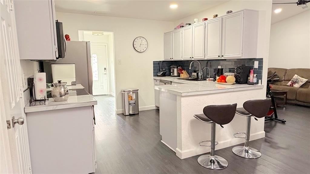 4233 Glen Ridge Drive - Photo 7 of 14