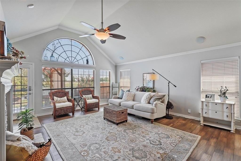 7067 Nantucket Way - Photo 7 of 40