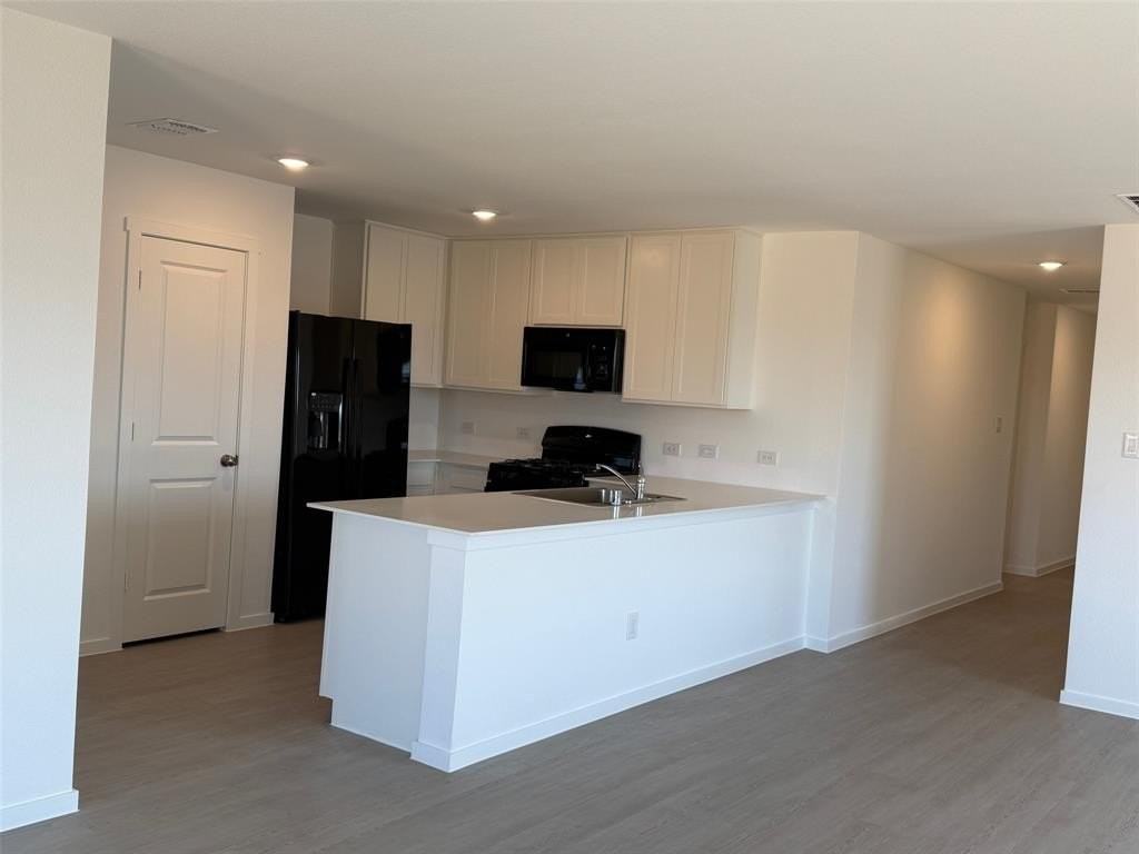 4040 Twinleaf Drive - Photo 5 of 21