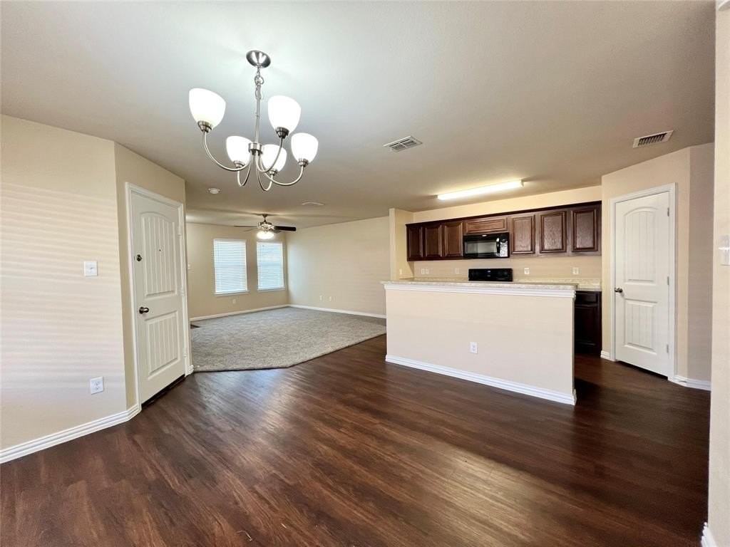 705 River Garden Dr - Photo 5 of 30