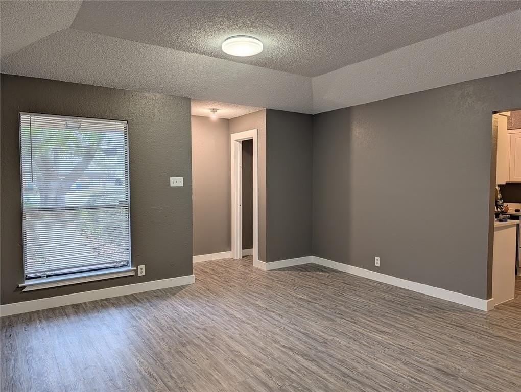 6709 Ridgecrest Ct - Photo 5 of 19