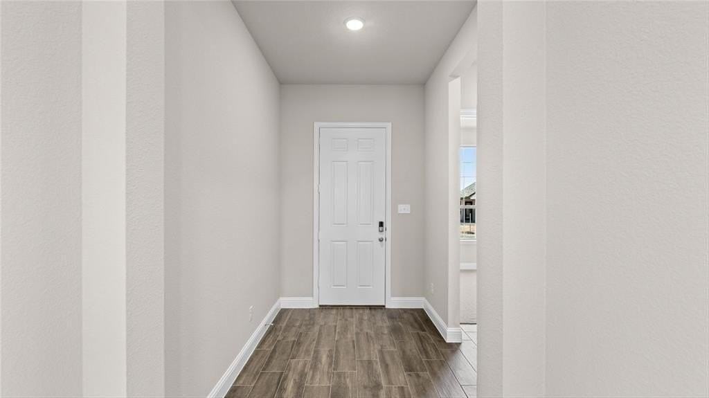 3804 Malibu Dr - Photo 3 of 27