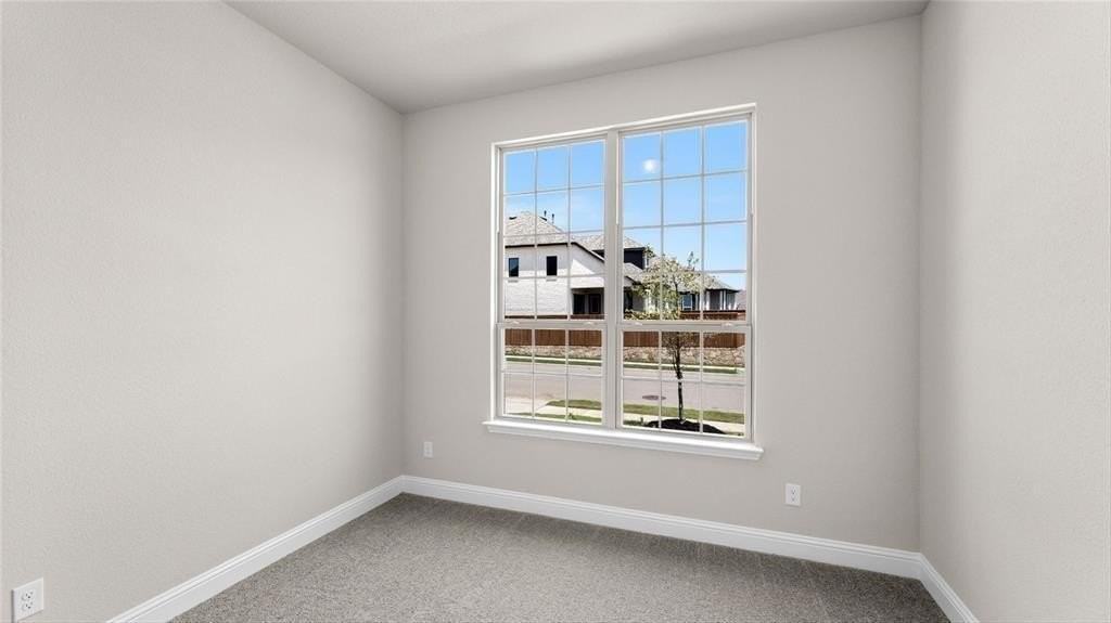 3804 Malibu Dr - Photo 4 of 27