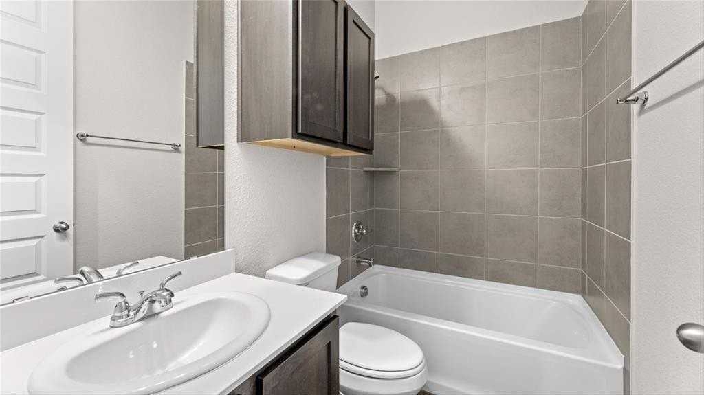 3804 Malibu Dr - Photo 5 of 27