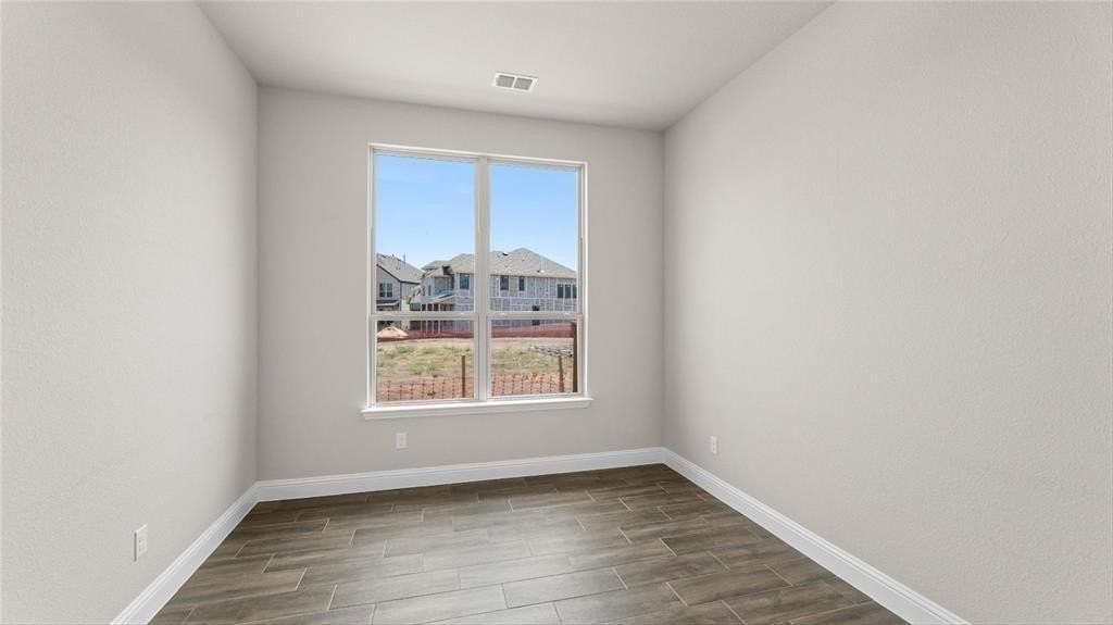 3804 Malibu Dr - Photo 6 of 27