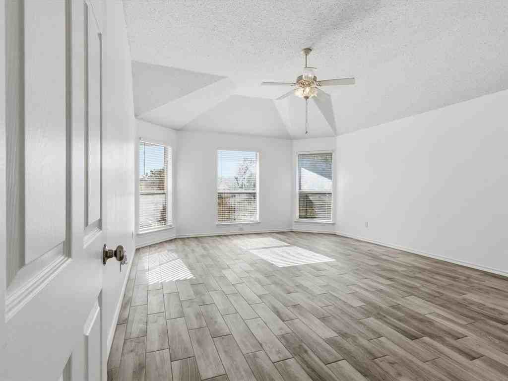 10709 Whitestone Ranch Road - Photo 4 of 17