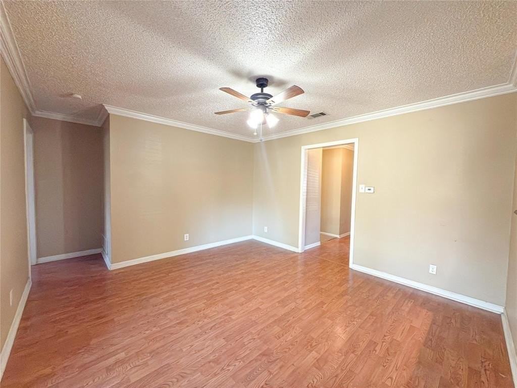 2721 Buffalo Drive - Photo 5 of 35