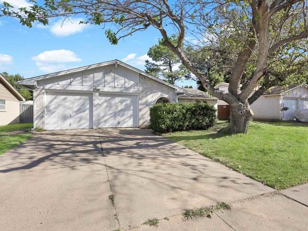 2309 Norwich Ct - Photo 2 of 25