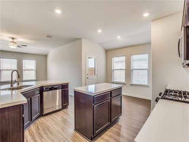 504 Brook View Court - Photo 5 of 10