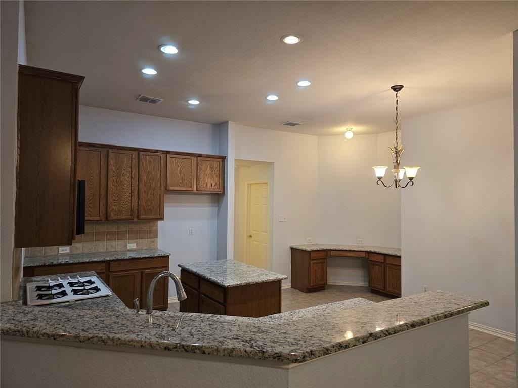 100 Bryan St - Photo 5 of 18