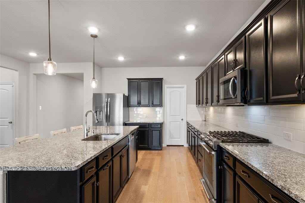 2304 Ravensway Road - Photo 4 of 22