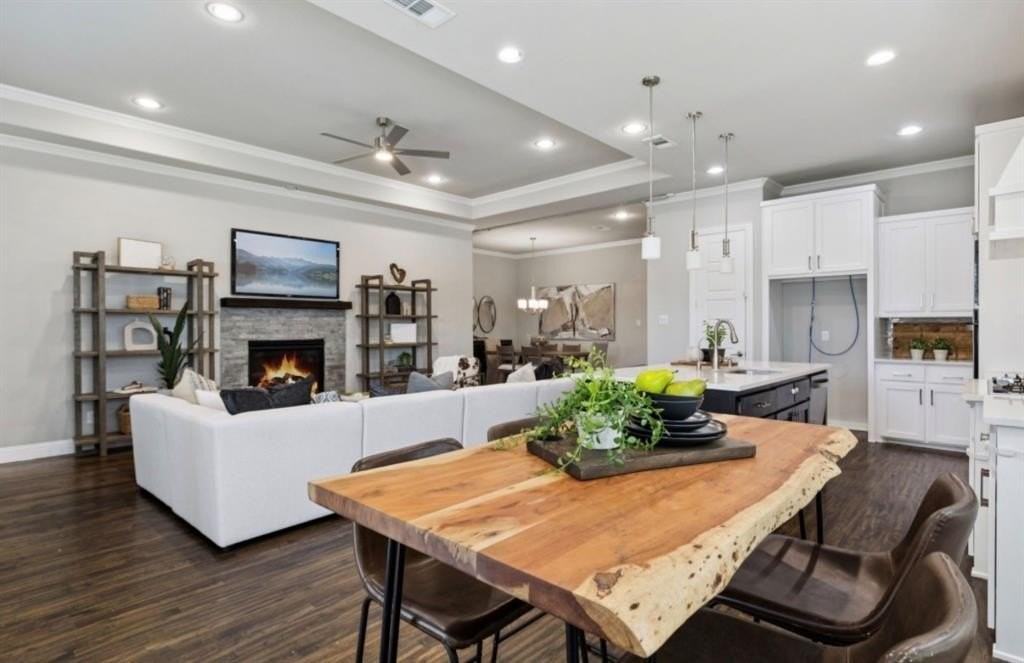 2801 Deansbrook Drive - Photo 6 of 24