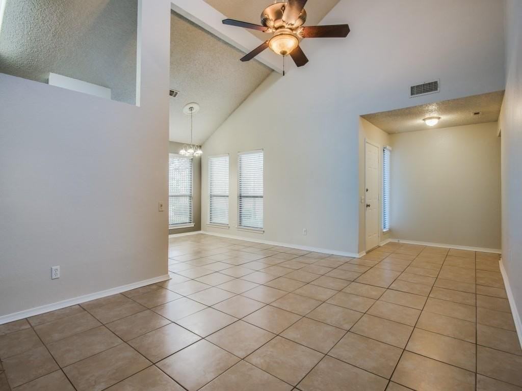 1713 Sonnet Drive - Photo 5 of 23