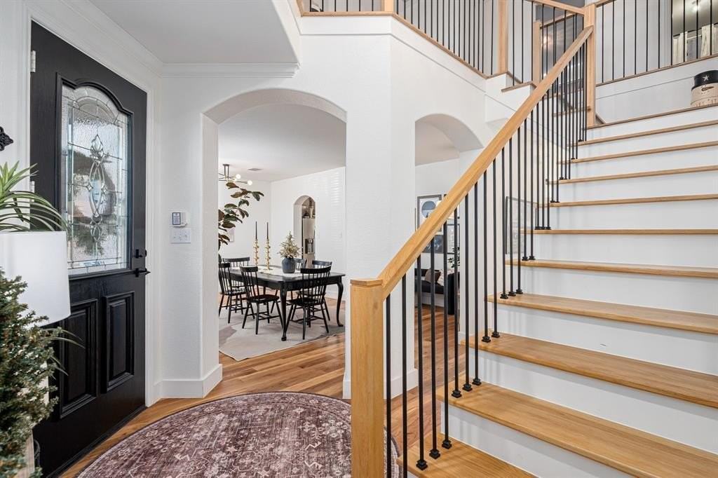 14521 Crystal Lake Dr - Photo 3 of 40