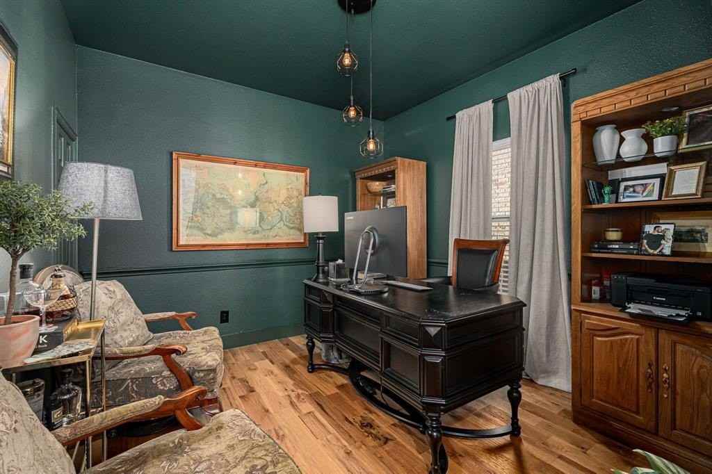 14521 Crystal Lake Dr - Photo 6 of 40