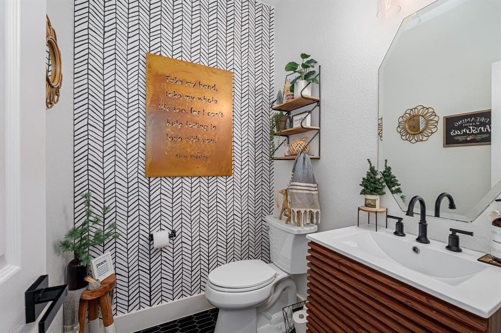 14521 Crystal Lake Dr - Photo 7 of 40