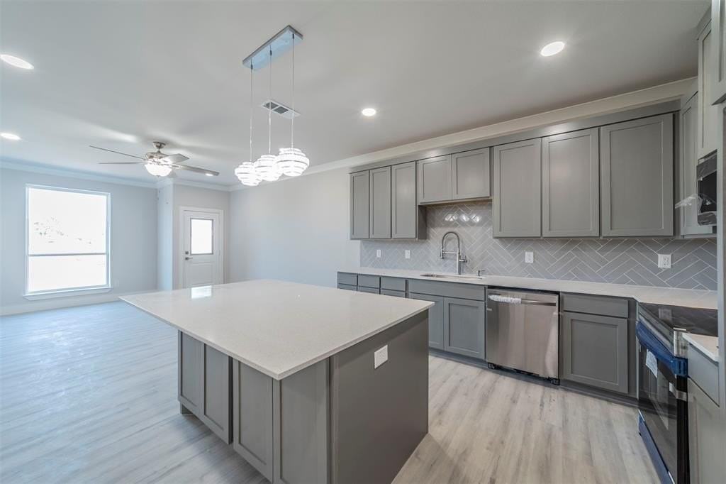 1611 Mignon Drive - Photo 6 of 15