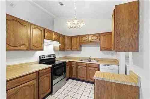 4626 Larner Street - Photo 7 of 27