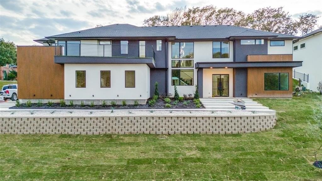 6301 Tiffany Oaks Lane