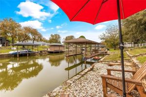 featured image of 301 Granada Calle St