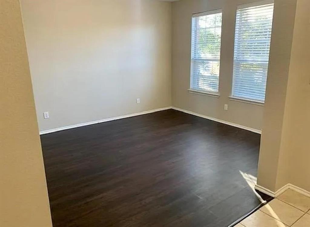 420 Sandy Creek Drive - Photo 4 of 13