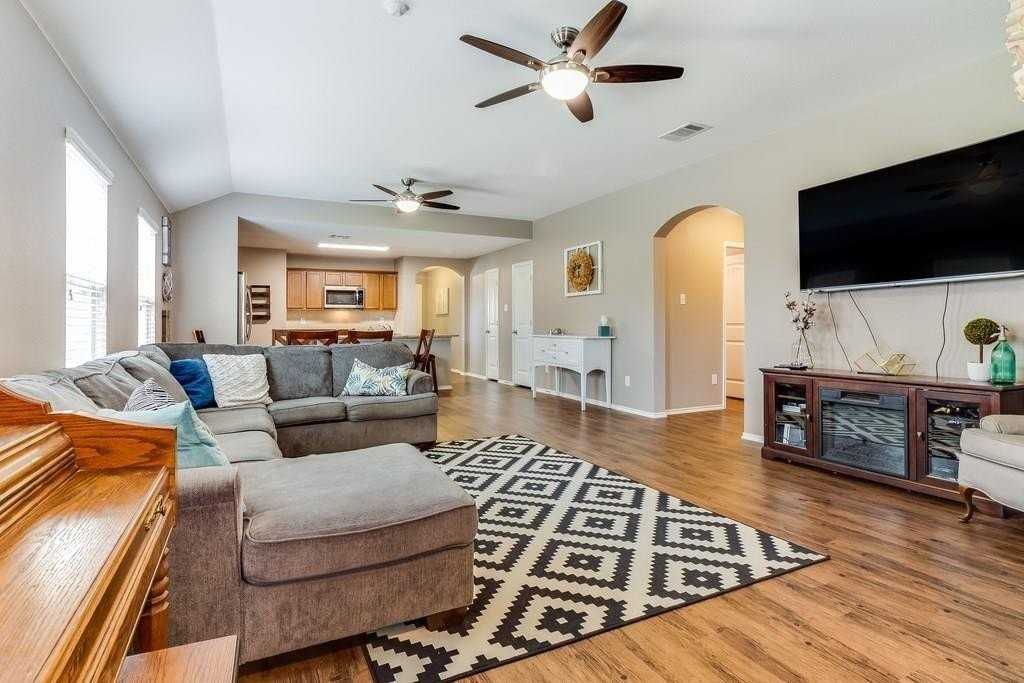 1100 Cedar Hollow Drive - Photo 5 of 18