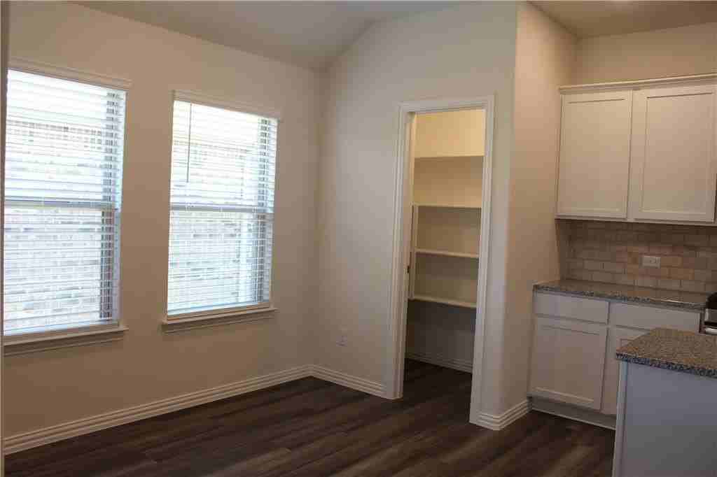 1334 Timberfalls Dr - Photo 7 of 20