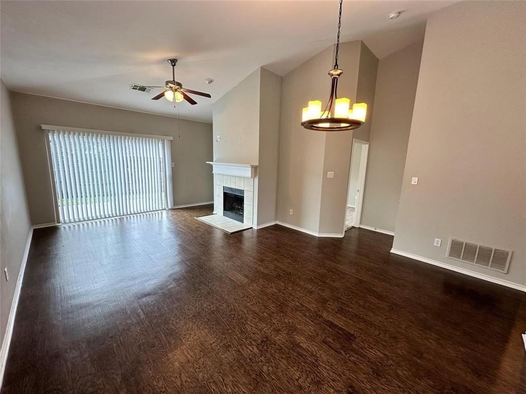 5033 Caraway Dr - Photo 4 of 17